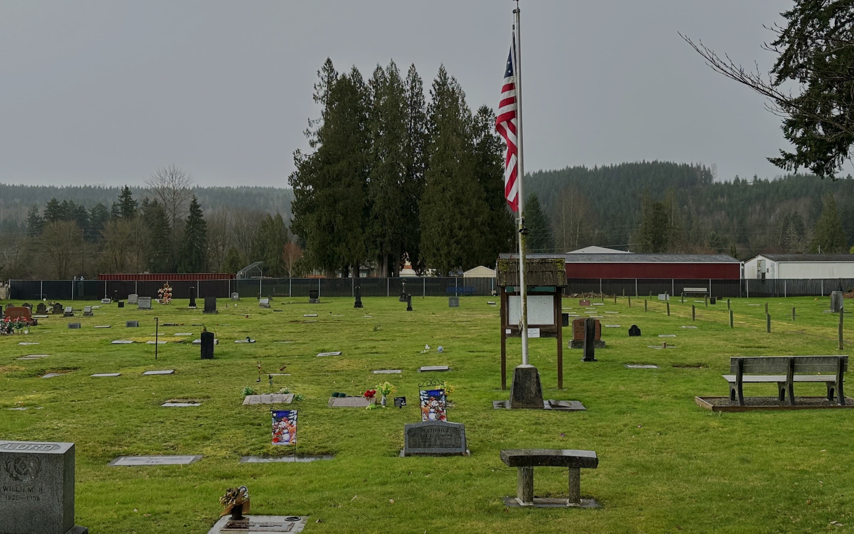 Photo with a view of Carnation Cemetery