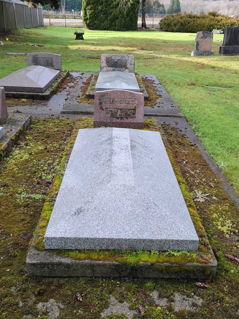 Tonnes Andreas Jerstad's grave. Photo 1