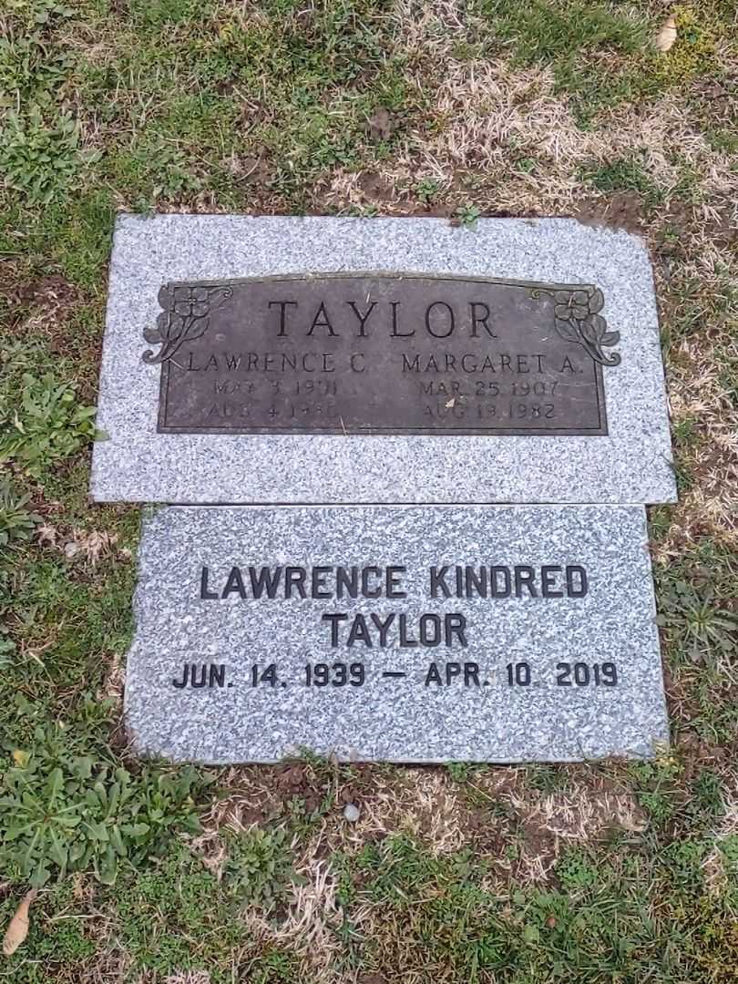 Margaret A. Taylor's grave. Photo 4