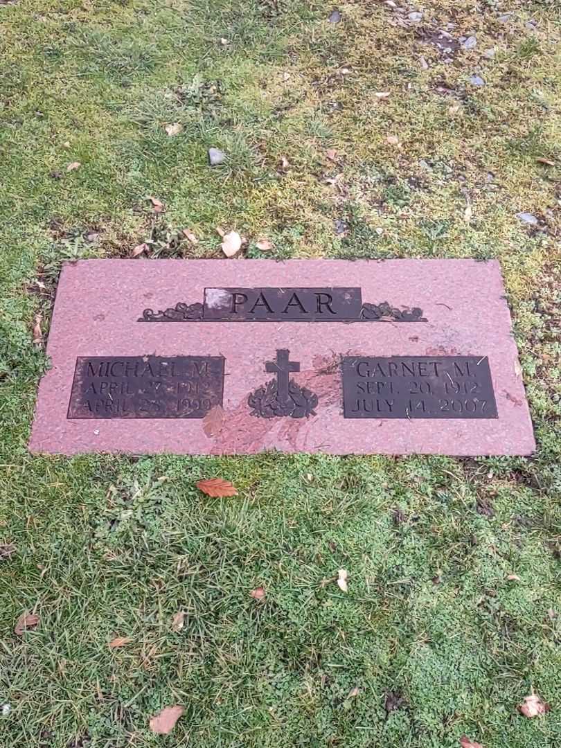 Garnet M. Galvin Paar's grave. Photo 1