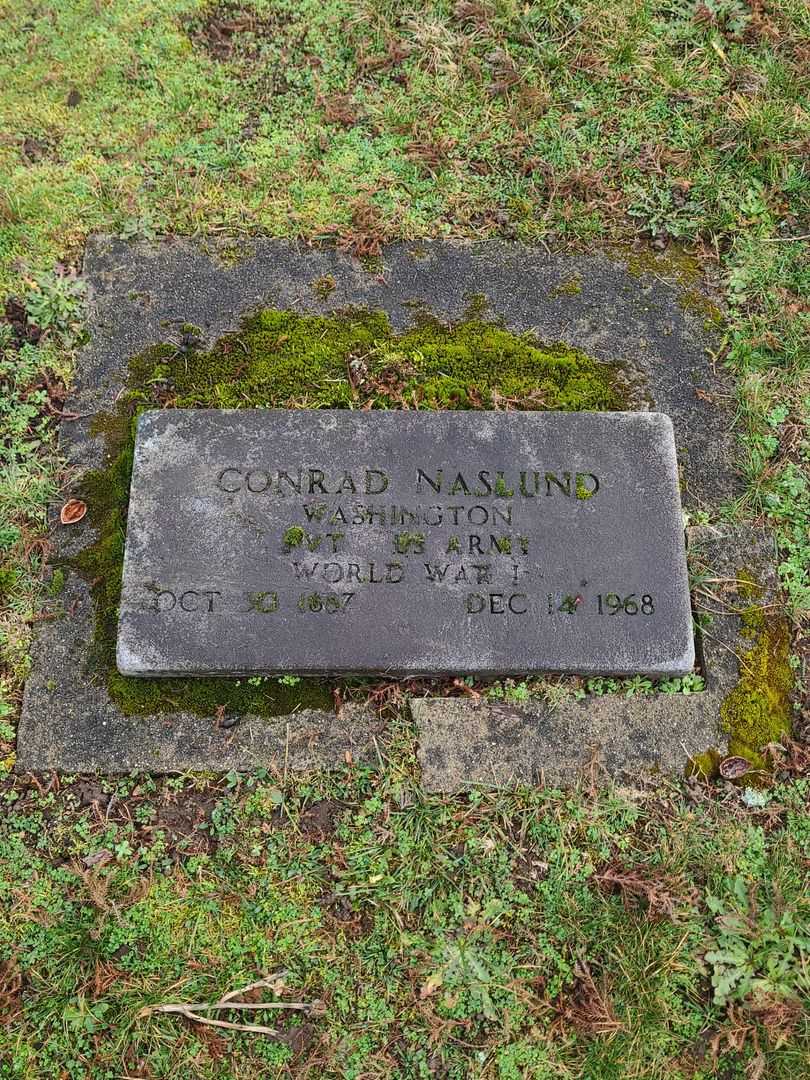 Conrad Naslund's grave. Photo 2