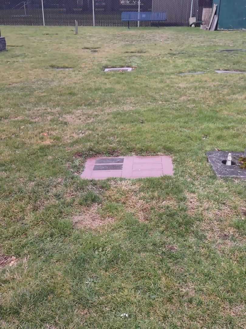Robert M. Jewell's grave. Photo 2