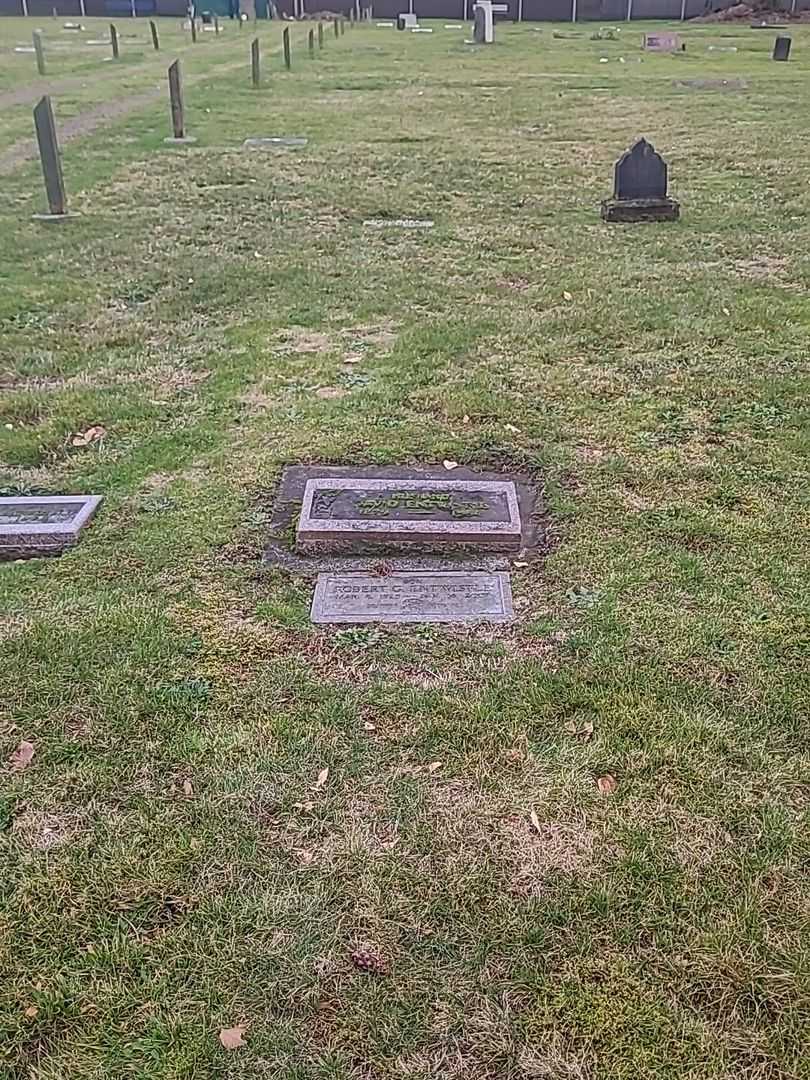David Entwistle's grave. Photo 2