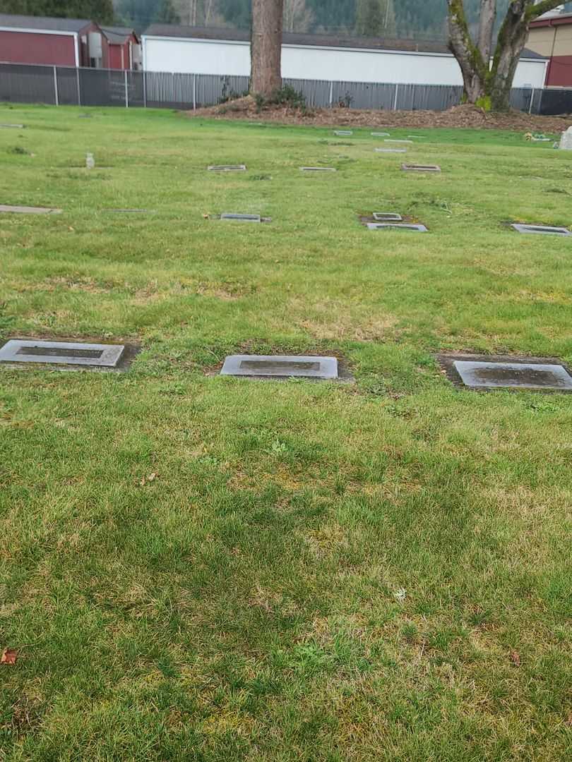 Mary E. MacDonald's grave. Photo 2