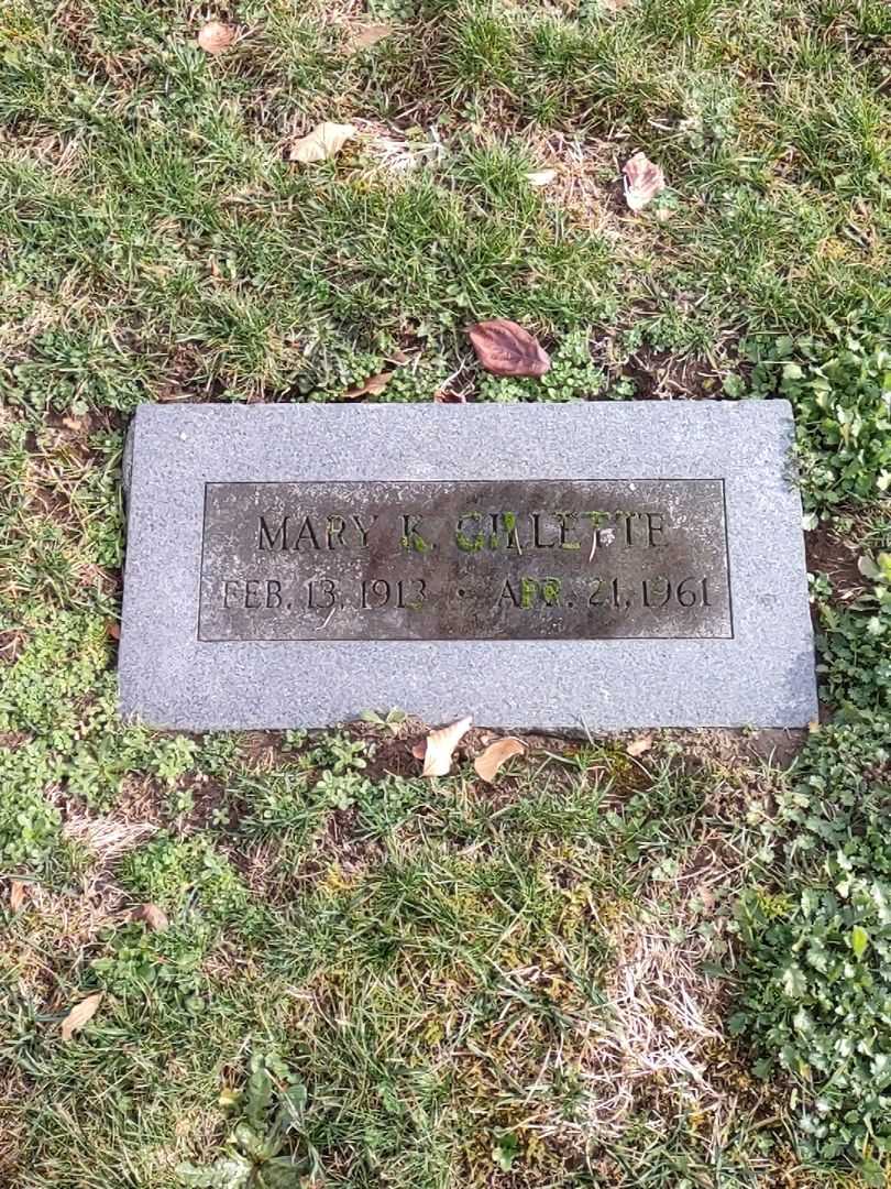 Chester Paul "Chet" Gilette's grave. Photo 1