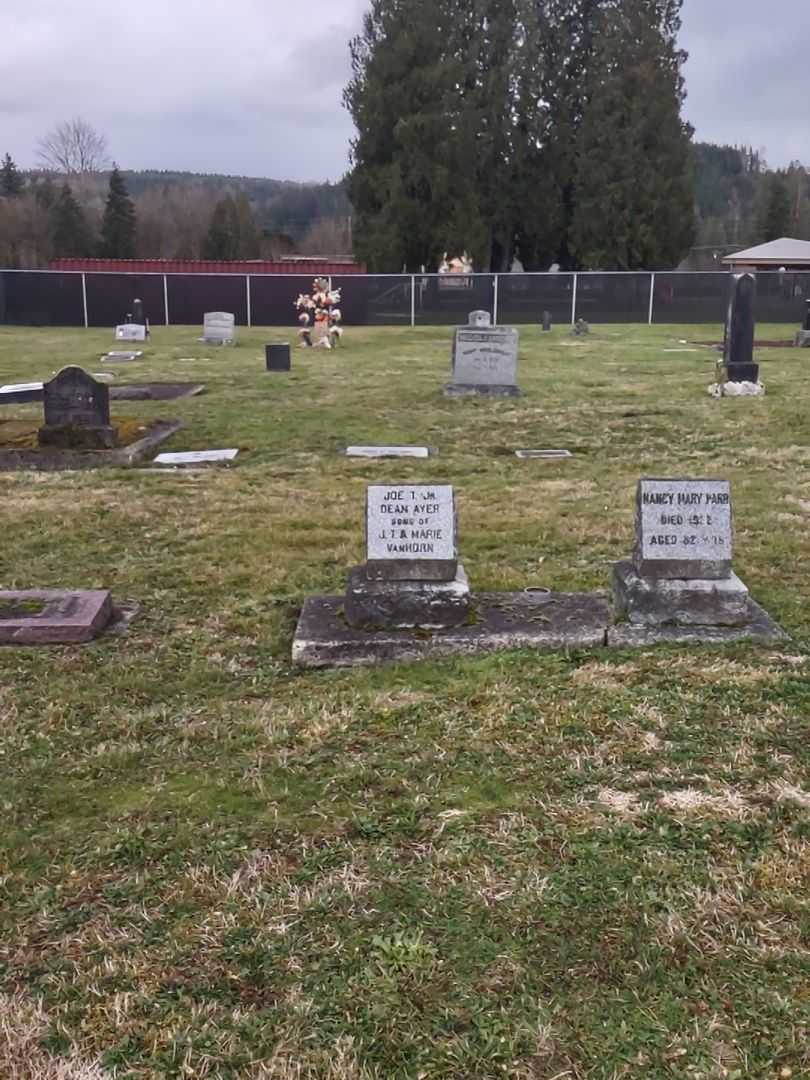 Dean Ayer Vanhorn's grave. Photo 2
