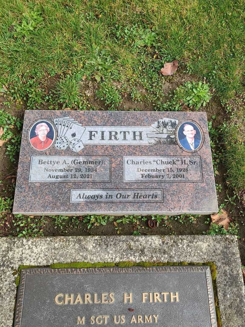 Charles Henry "Chuck" Firth Senior's grave. Photo 2