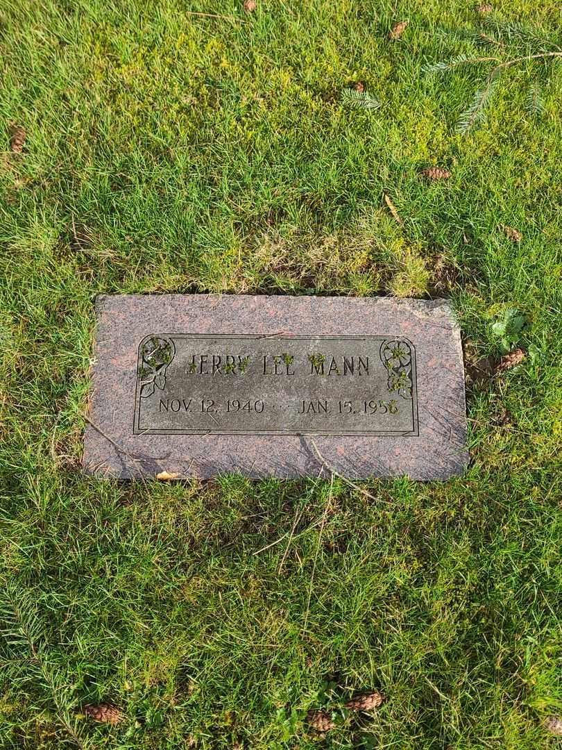 Jerry Lee Mann's grave. Photo 3