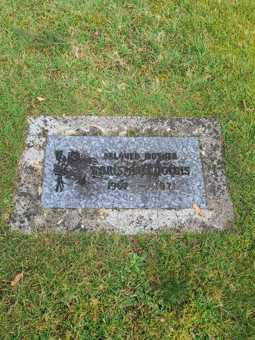 Doris A. Langlois's grave. Photo 1