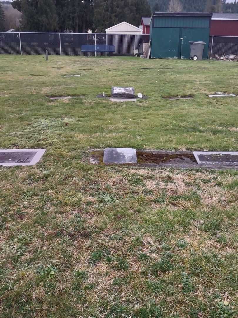 James R. Hamilton's grave. Photo 2