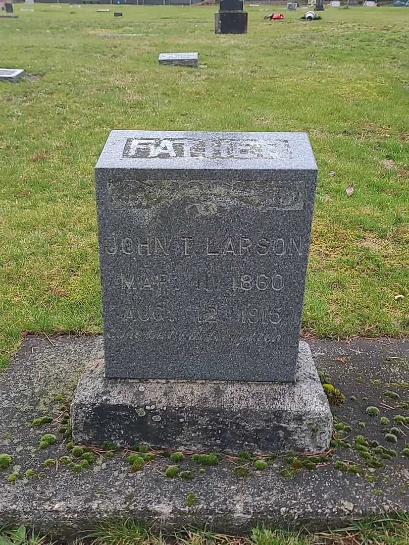 John T. Larson's grave. Photo 1