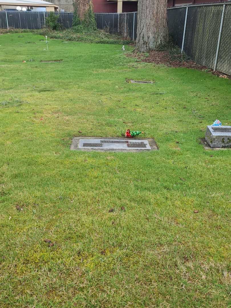 Isaac K. Chambers's grave. Photo 2