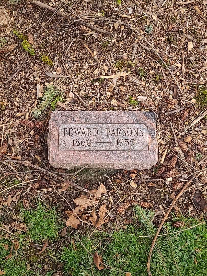 Edward Parsons's grave. Photo 1
