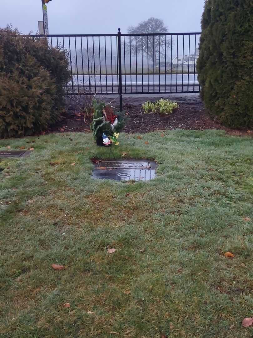 Cynthia L. Rearden's grave. Photo 3