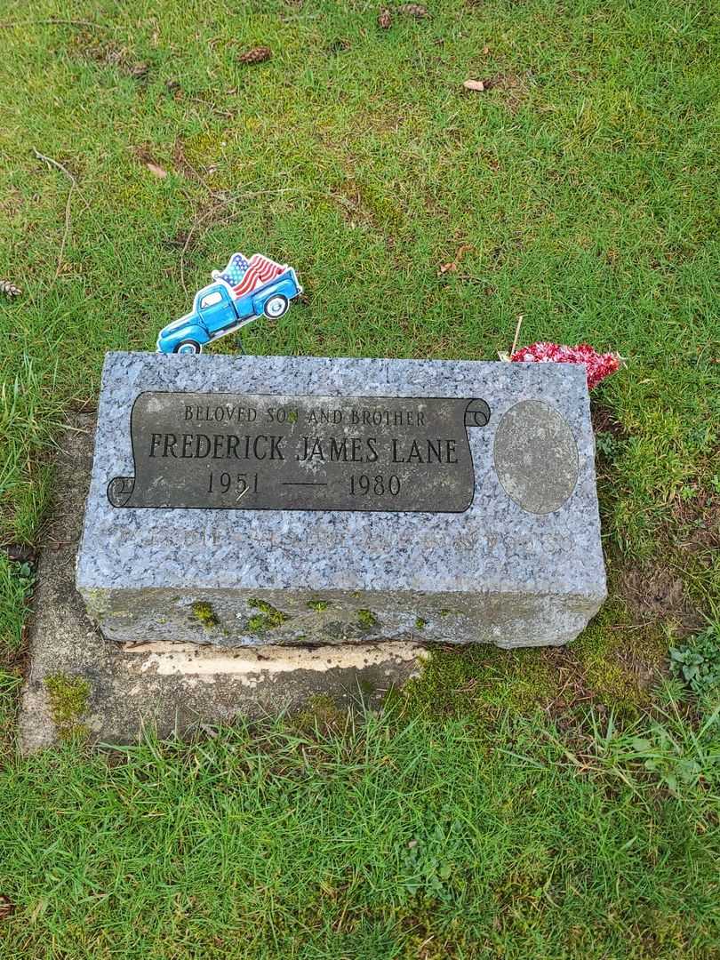 Frederick James Lane's grave. Photo 1