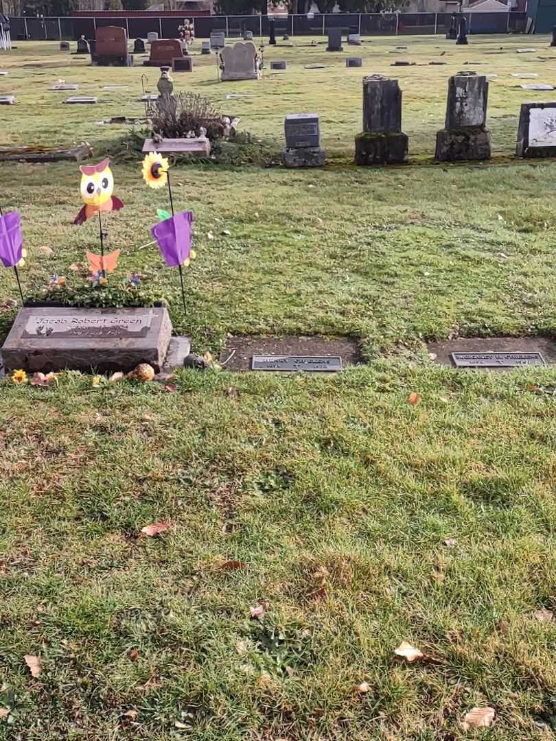 Henry Chielens's grave. Photo 1