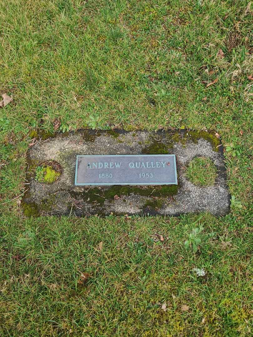 Andrew Qualley's grave. Photo 1