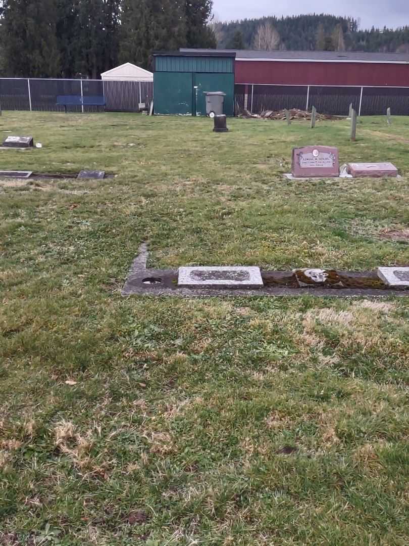 Doris I. Nelson's grave. Photo 1