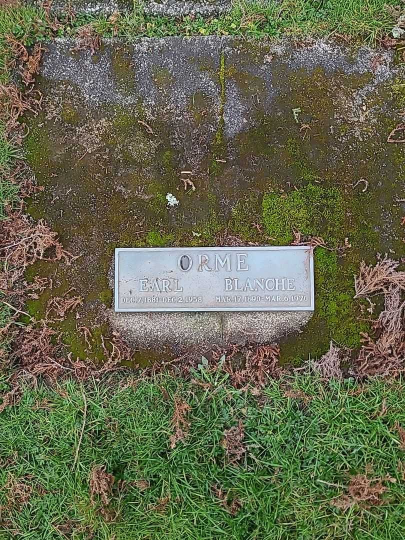 Earl Orme's grave. Photo 1