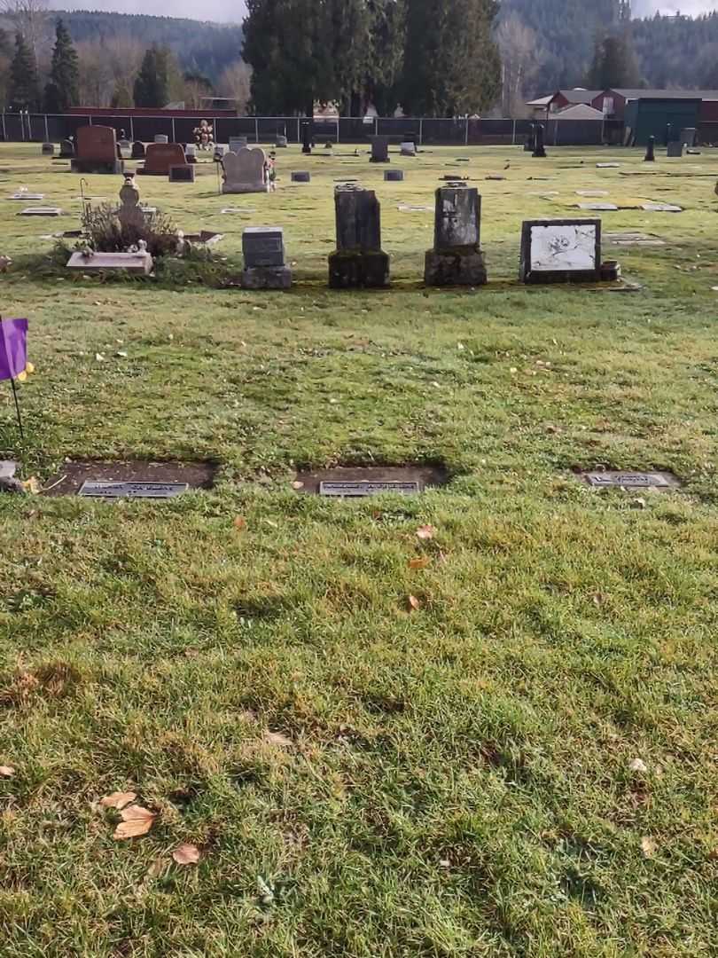 Margaret H. Chielens's grave. Photo 1