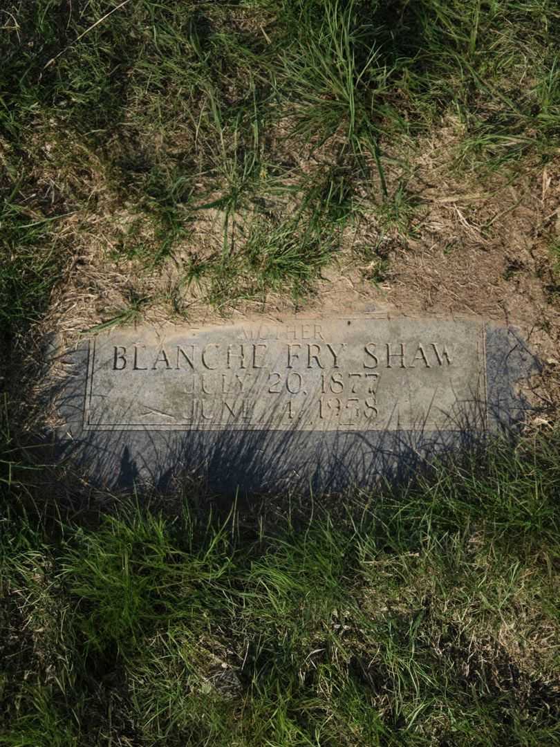 Blanche Fry Shaw's grave. Photo 1