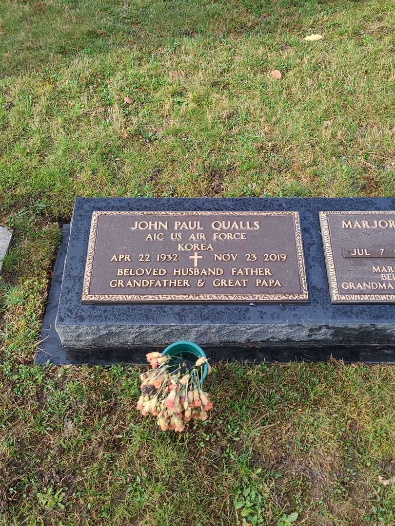 John Paul Qualls's grave. Photo 2