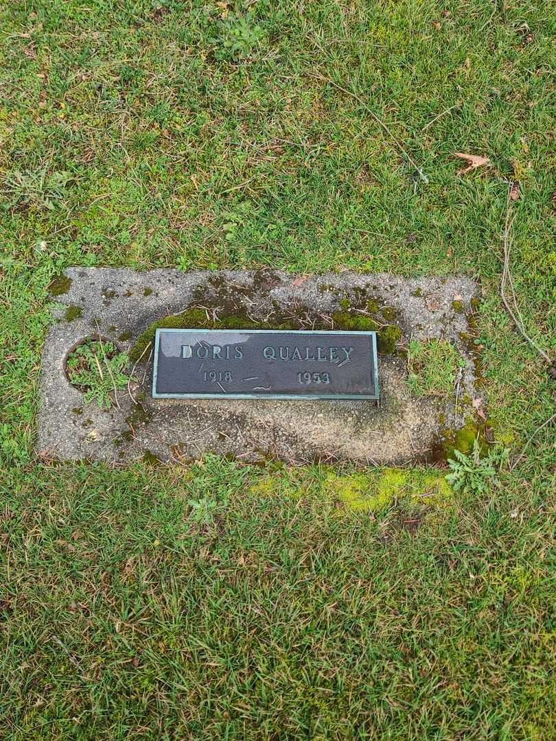Doris Qualley's grave. Photo 1