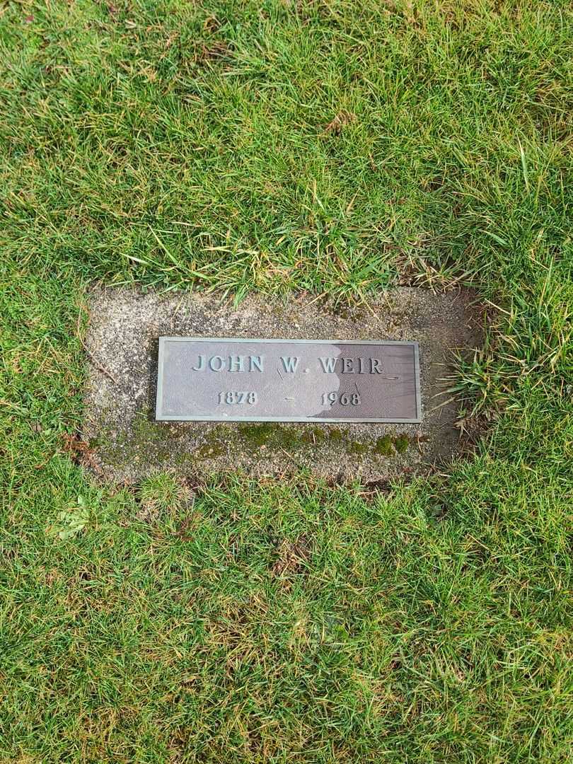 John W. Weir's grave. Photo 2