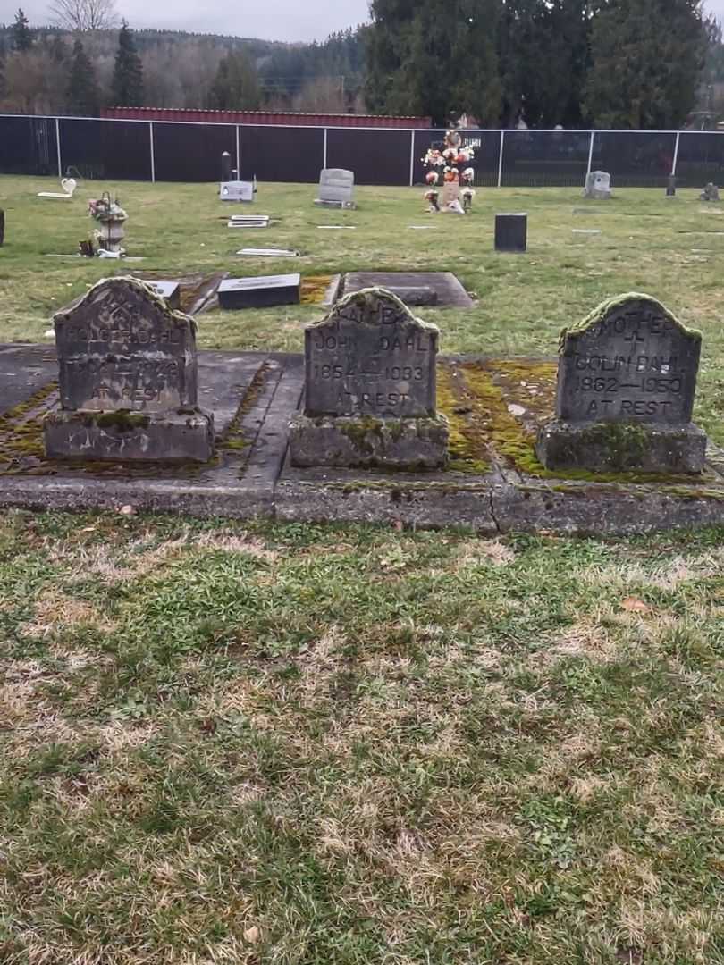 John Dahl's grave. Photo 2