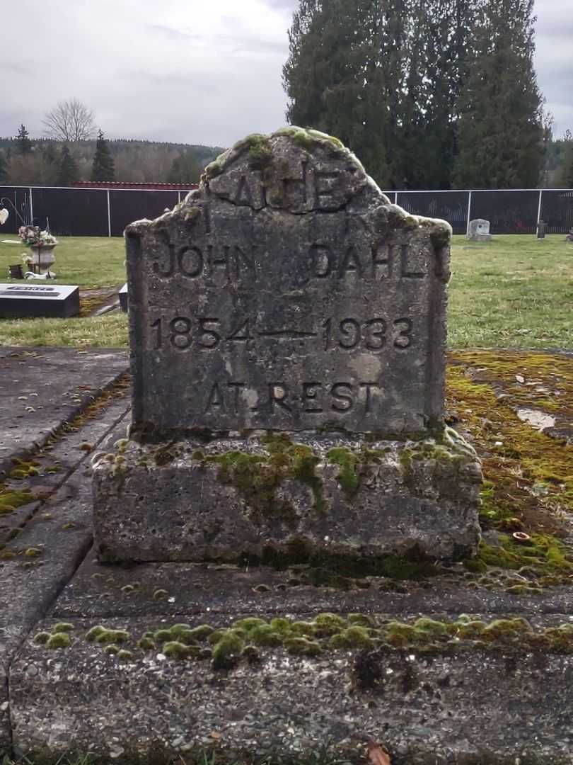 John Dahl's grave. Photo 1
