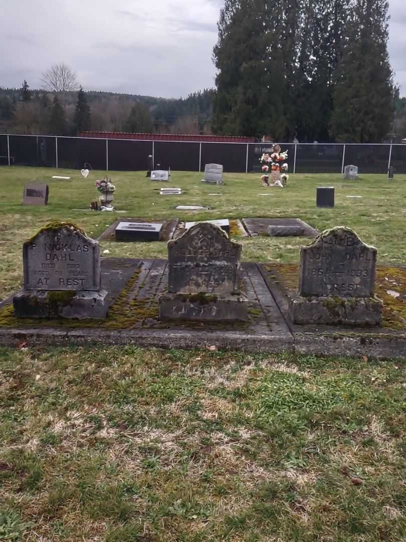 Holger Dahl's grave. Photo 2