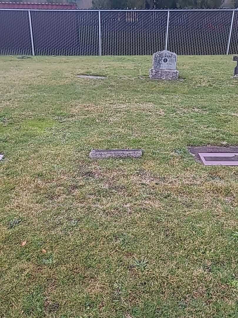 Lucy O'Brien's grave. Photo 1