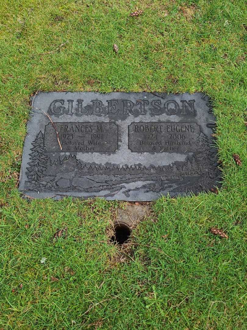 Frances M. Gilbertson's grave. Photo 2