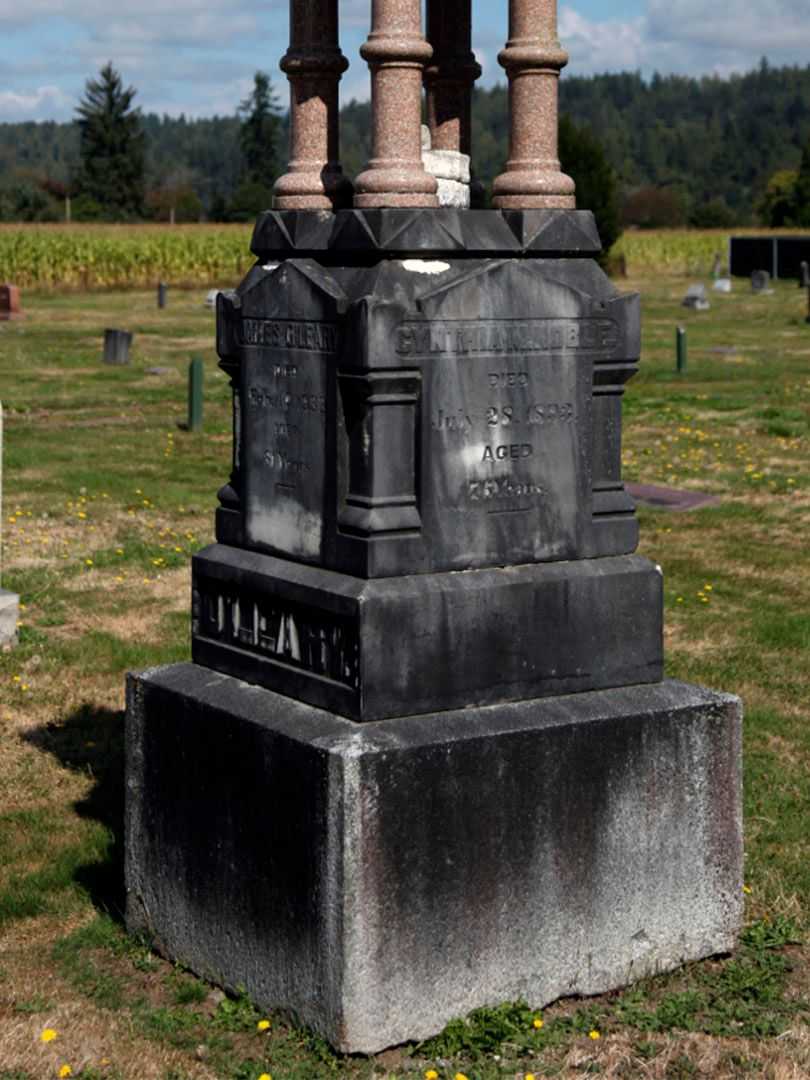 James O'Leary's grave. Photo 1