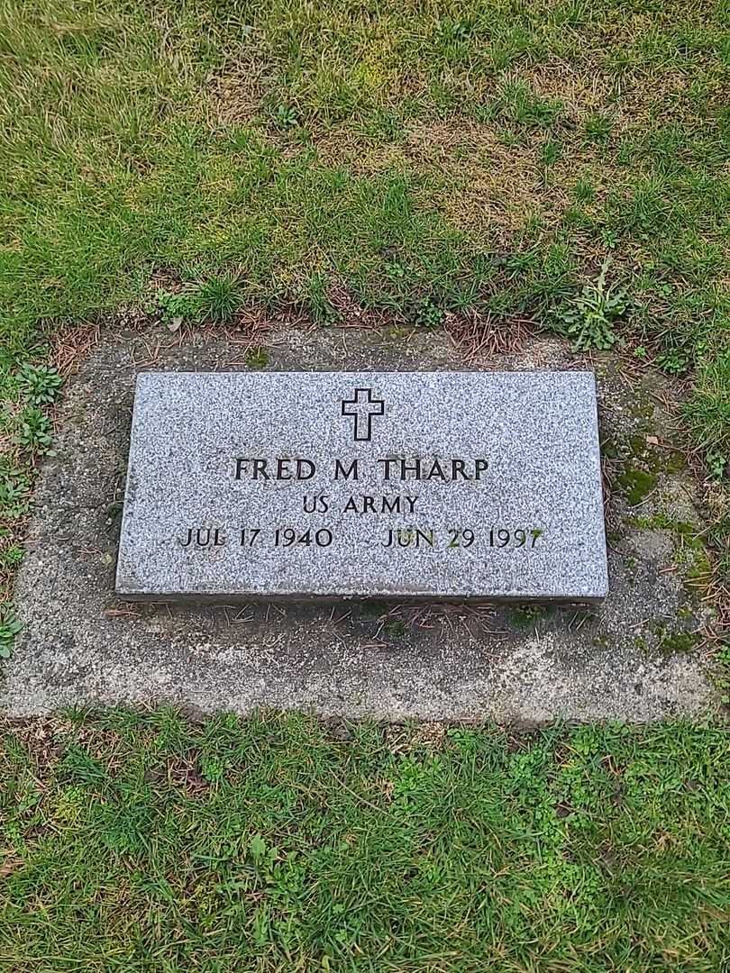 Frederick M. "Fred" Tharp's grave. Photo 1