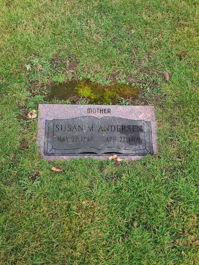 Susan M. "Sue" Andersen Bratten's grave. Photo 1