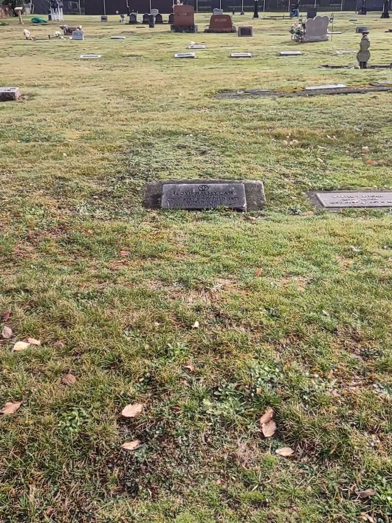 Floyd Halsey Case's grave. Photo 2