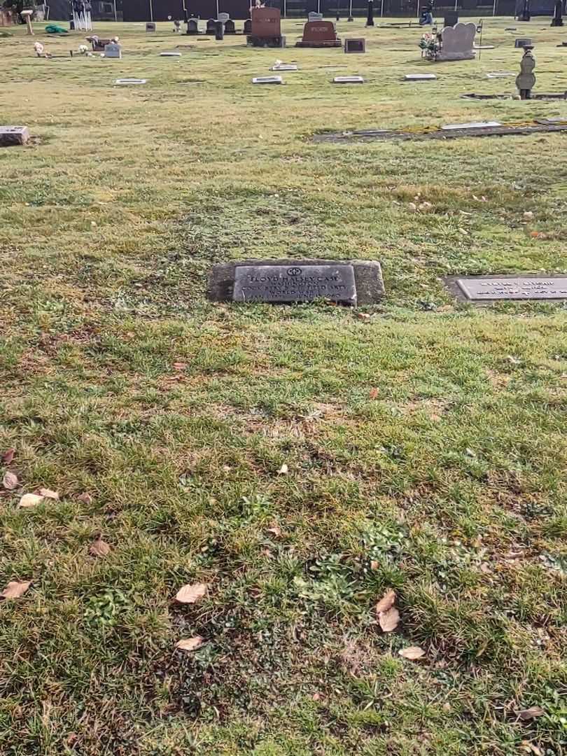 Floyd Halsey Case's grave. Photo 1