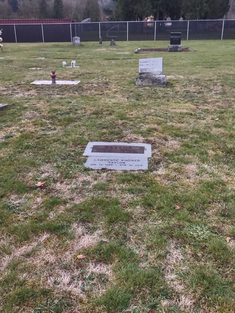 Lawrence C. Taylor's grave. Photo 2