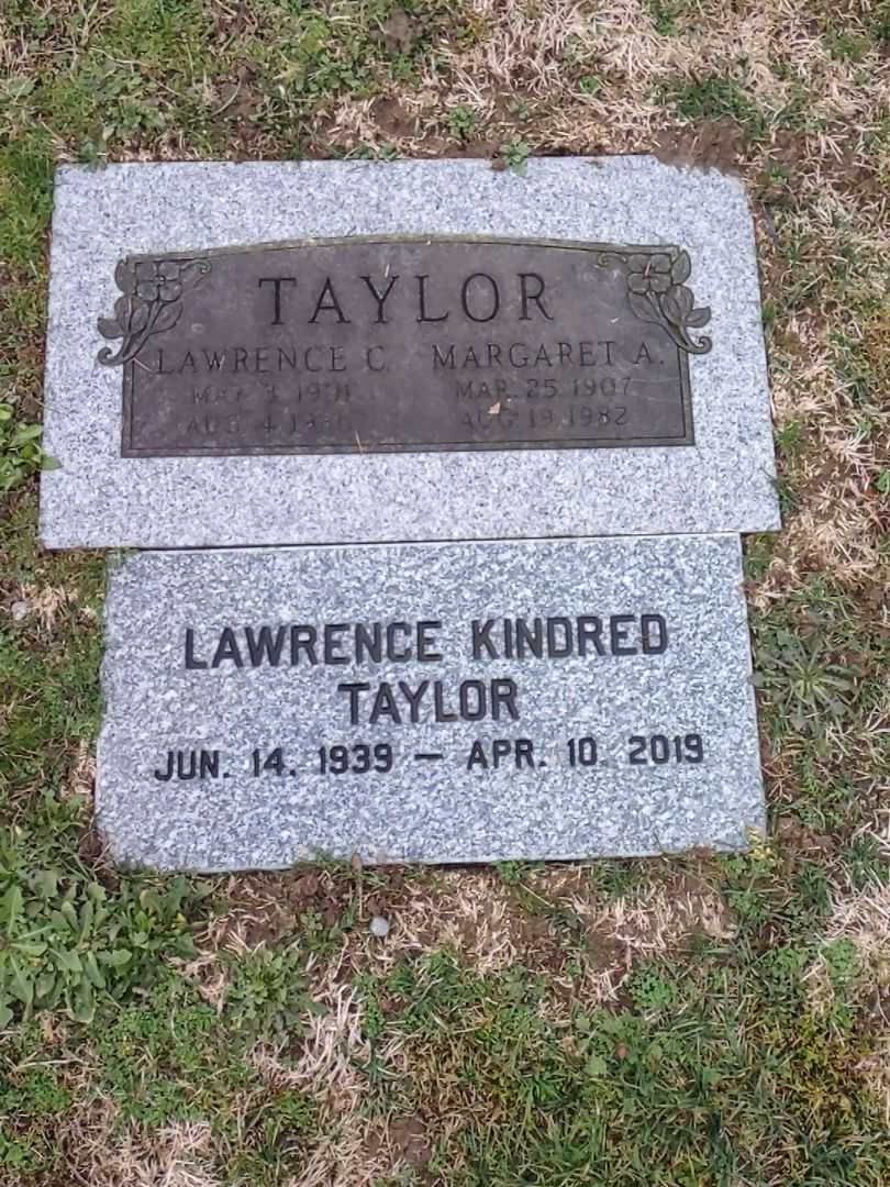 Lawrence Kindred Taylor's grave. Photo 2