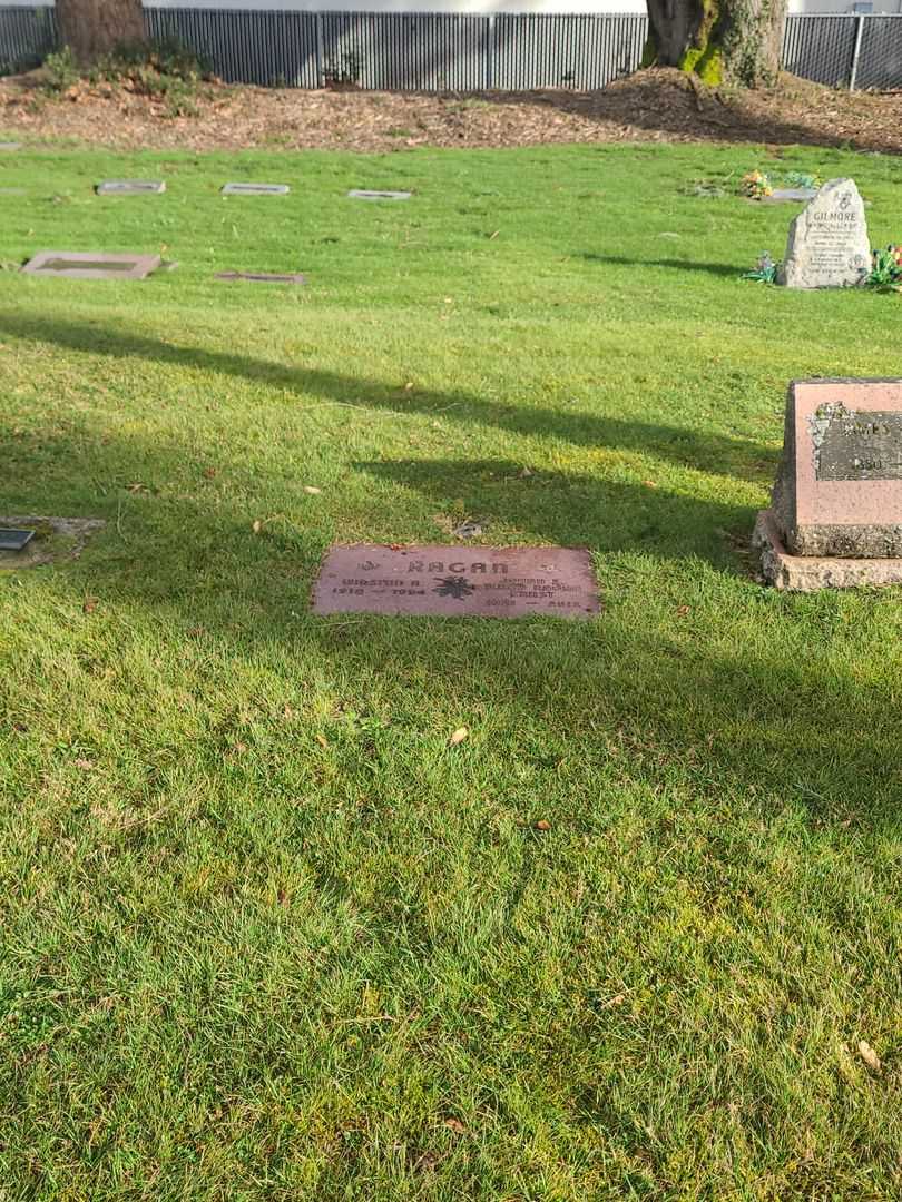 Winston A. Ragan's grave. Photo 2