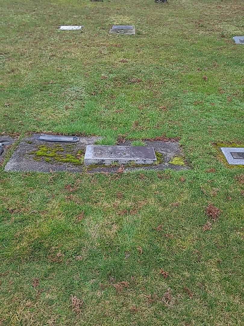 Jesse R. Patrick's grave. Photo 1