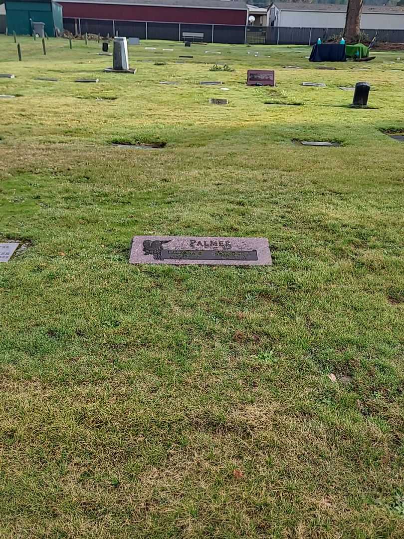 Laurena B. Palmer's grave. Photo 2
