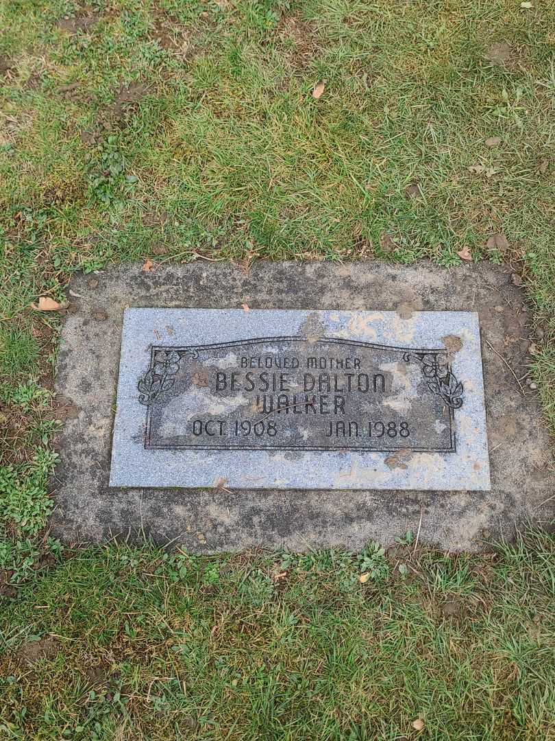 Bessie Dalton Walker's grave. Photo 1