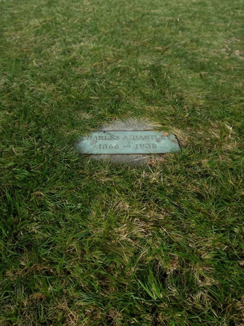 Charles A. Hartley's grave. Photo 2