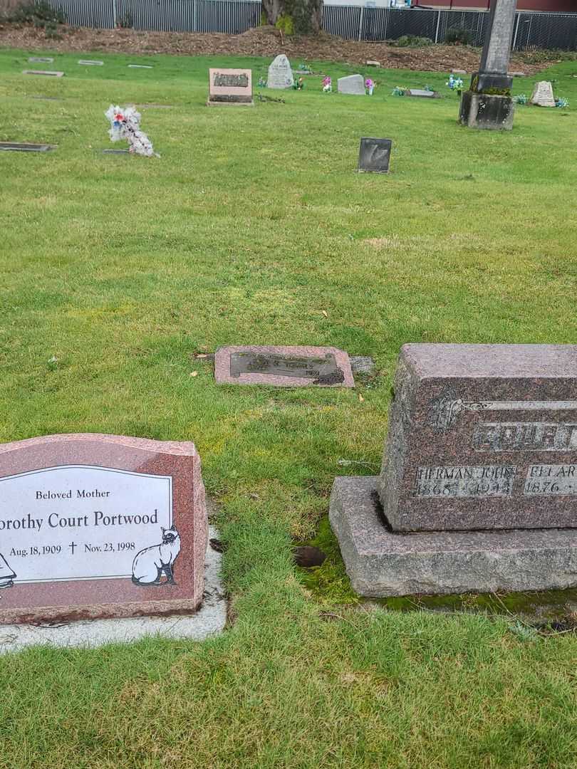 Ira R. Terry's grave. Photo 1